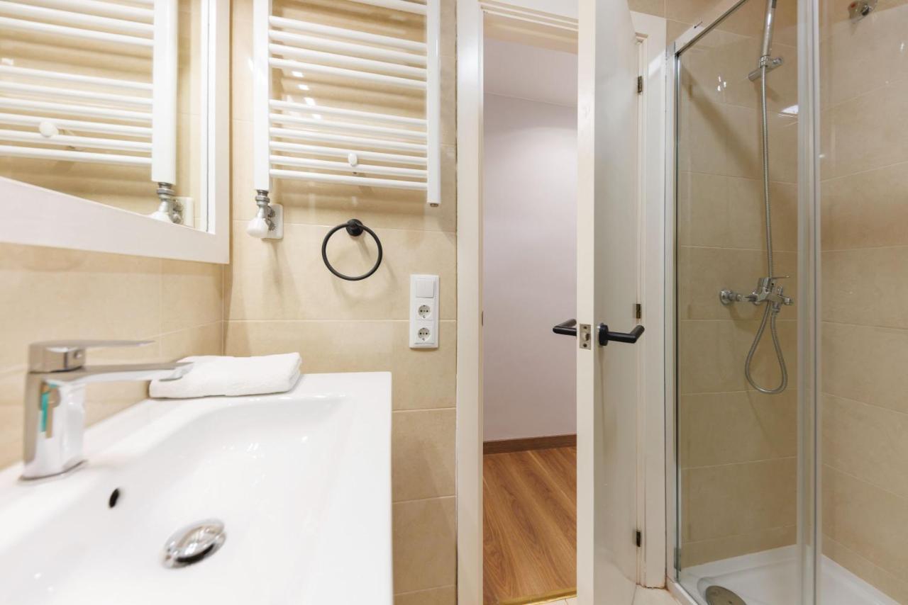 Bravissimo Figuerola, Spacious 3-Bedroom Apartment Girona Eksteriør bilde