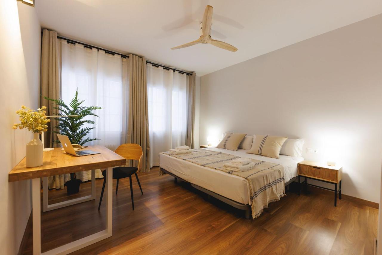 Bravissimo Figuerola, Spacious 3-Bedroom Apartment Girona Eksteriør bilde